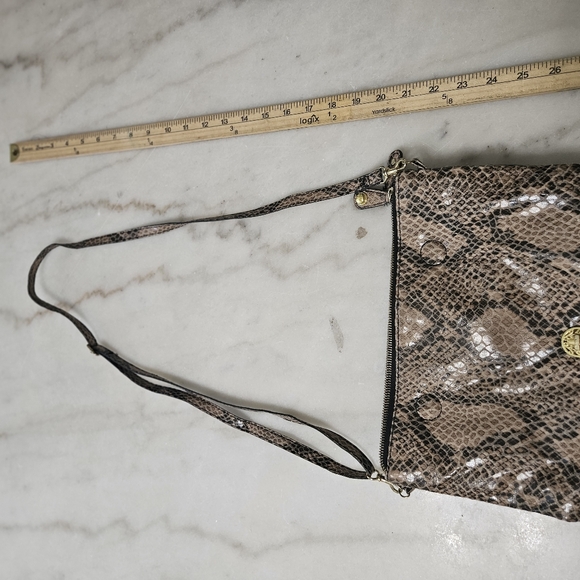 Vintage Faux Leather Handbag - Picture 7 of 8